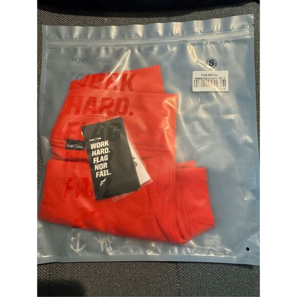 Flag nor Fail women’s Vivid V2 shorts red size small new with tag - Picture 4 of 9